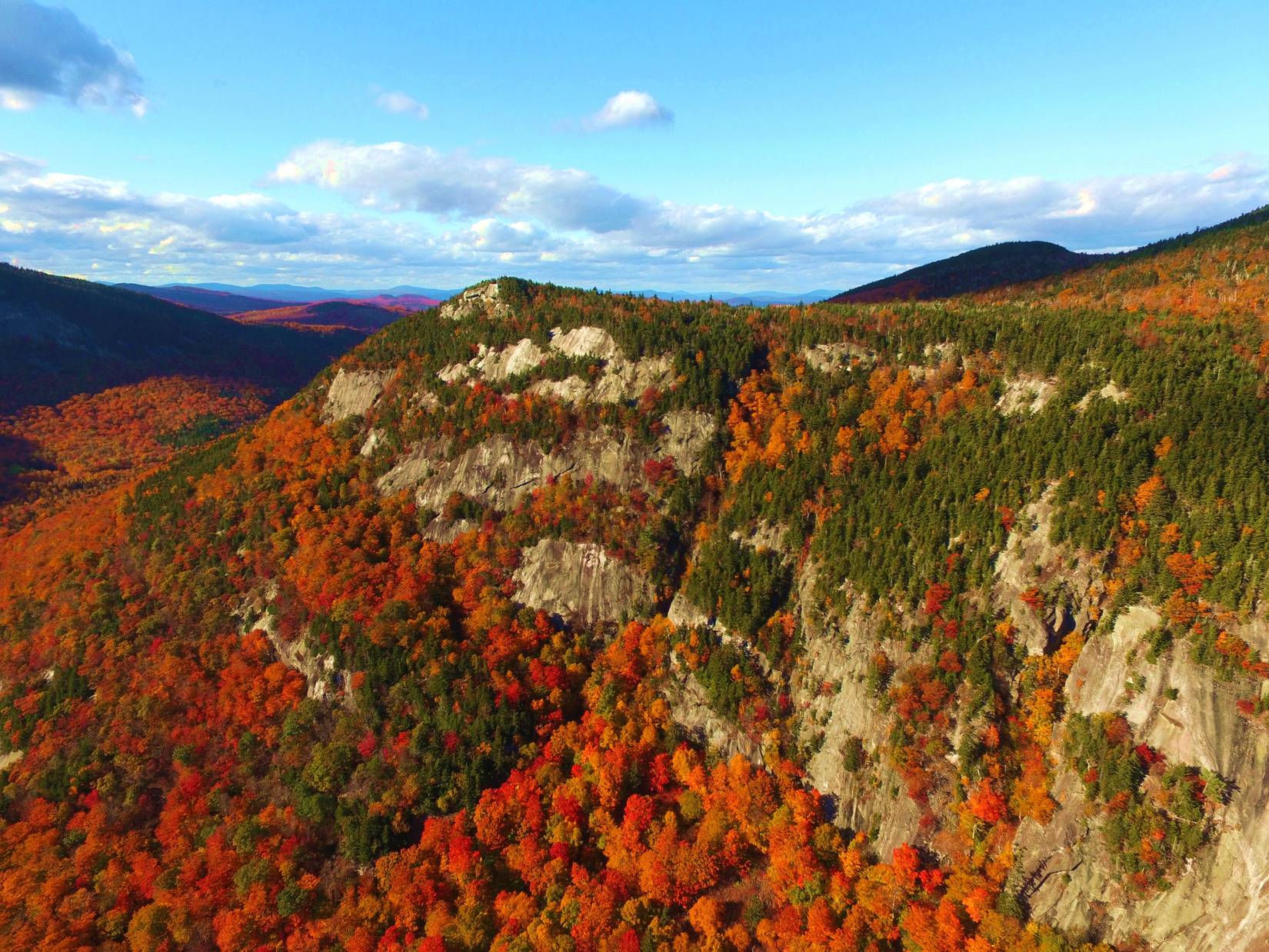 Πτώση χρώματα στο Grafton Notch State Park, Maine